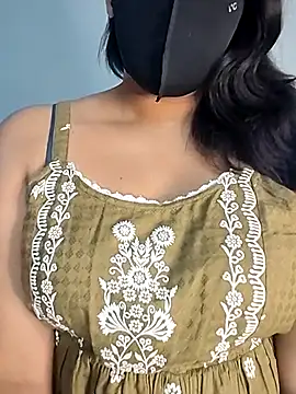 70upqm online show from June 15, 1:13 pm