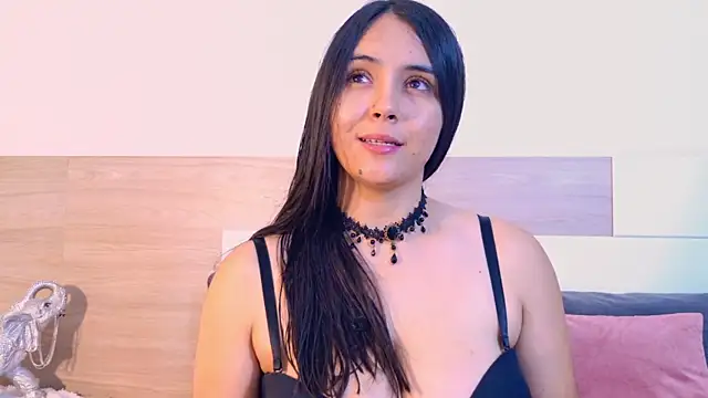 AlisonLamer online show from May 4, 12:23 pm