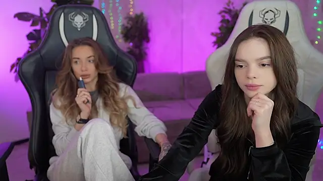 Snapshot of Zlata_Sky chatting on March 1, 7:48 pm Zlata Sky online show from March 1, 7:48 pm