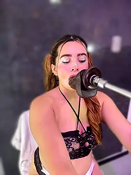 nicolle boobies online show from April 29, 8:26 pm