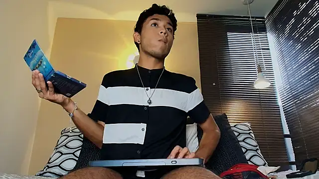 Damon Salvarote S online show from February 26, 7:46 pm