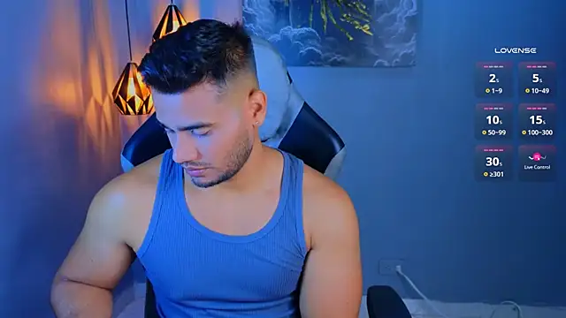 AndresRodriguez1 online show from April 25, 1:41 am