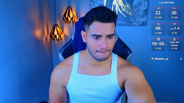 Snapshot of AndresRodriguez1 chatting on May 3, 12:33 pm AndresRodriguez1 online show from May 3, 12:33 pm
