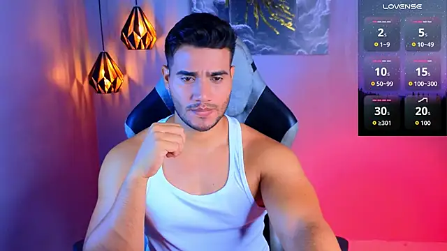 Snapshot of AndresRodriguez1 chatting on May 11, 11:13 pm AndresRodriguez1 online show from May 11, 11:13 pm