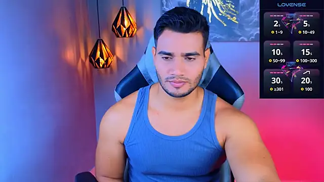Snapshot of AndresRodriguez1 chatting on May 14, 12:23 pm AndresRodriguez1 online show from May 14, 12:23 pm
