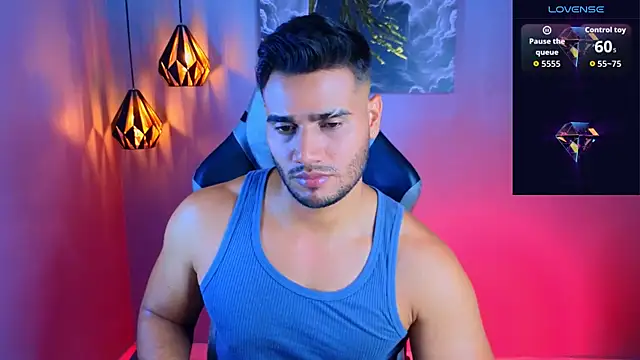 Snapshot of AndresRodriguez1 chatting on May 15, 12:28 am AndresRodriguez1 online show from May 15, 12:28 am