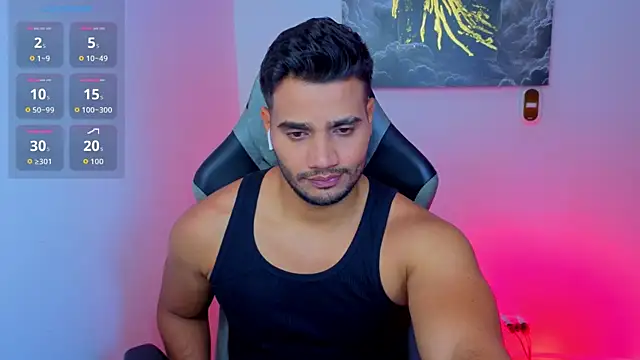 Snapshot of AndresRodriguez1 chatting on June 8, 10:10 pm AndresRodriguez1 online show from June 8, 10:10 pm