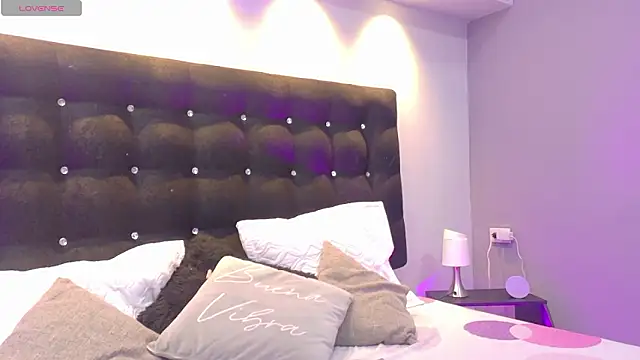 Aitana Oliveira online show from February 7, 8:12 pm