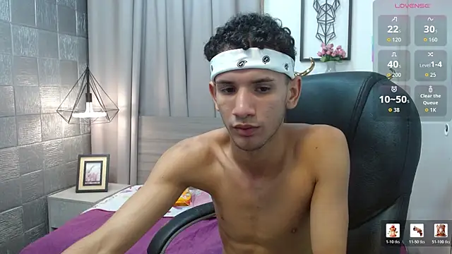 JDWhite18 online show from May 18, 3:24 am