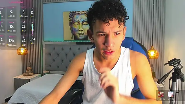 JDWhite18 online show from July 4, 12:39 am