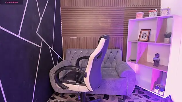 shaden  online show from February 28, 11:06 pm