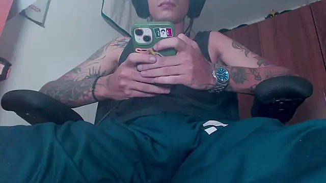 theskateboy online show from June 17, 5:43 am