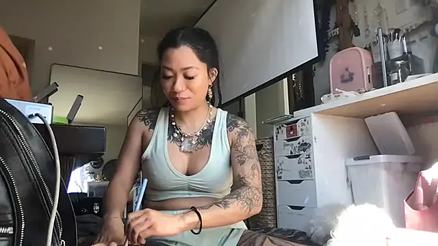 Snapshot of 222goddess444you chatting on March 14, 9:31 pm 222goddess444you online show from March 14, 9:31 pm