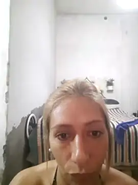 Snapshot of pituromi chatting on May 26, 1:56 am pituromi online show from May 26, 1:56 am