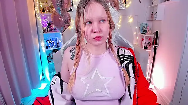 AnnieVibe online show from February 9, 5:39 pm