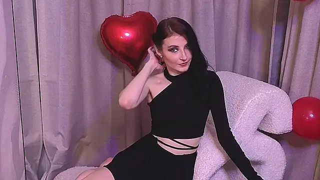 NicoleLuxe online show from February 17, 4:46 pm