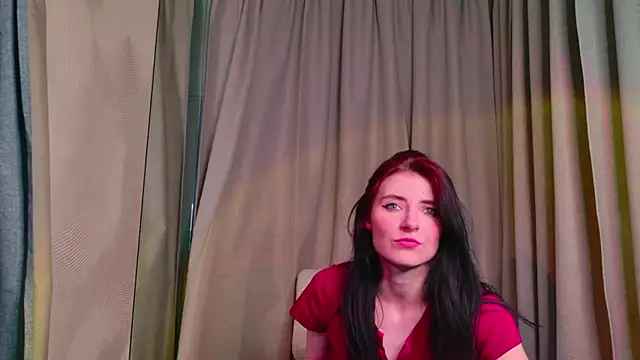 Snapshot of NicoleLuxe chatting on May 7, 6:35 pm NicoleLuxe online show from May 7, 6:35 pm