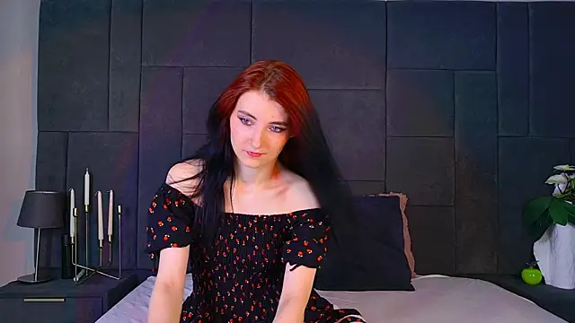 Snapshot of NicoleLuxe chatting on July 31, 4:39 pm NicoleLuxe online show from July 31, 4:39 pm