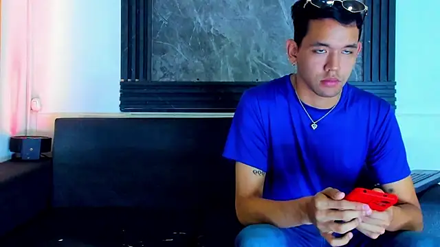 biig boy online show from February 4, 7:42 pm