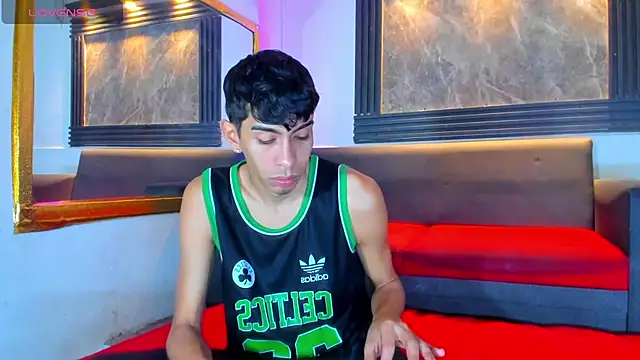 Snapshot of biig_boy chatting on May 10, 7:30 pm biig boy online show from May 10, 7:30 pm