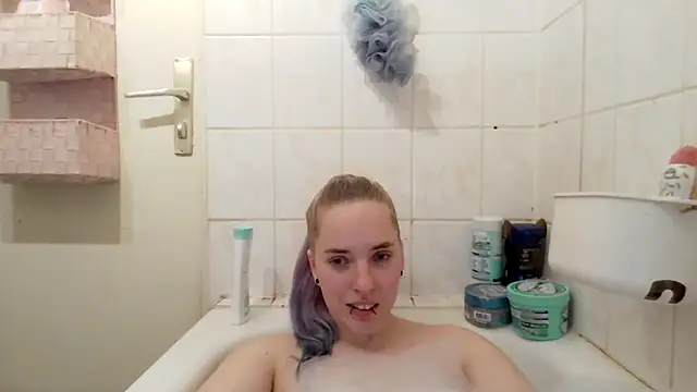 Red desteny online show from March 5, 6:59 pm