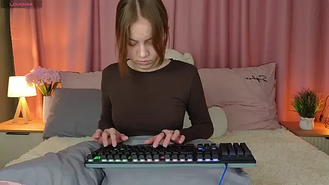 AliceYummy online show from February 18, 7:54 pm