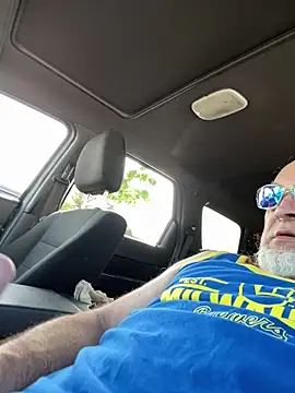 Snapshot of Skippy2420 chatting on June 1, 8:54 pm Skippy2420 online show from June 1, 8:54 pm