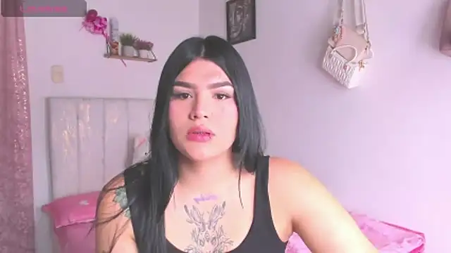 Snapshot of Maggiebitchx chatting on March 25, 5:52 pm Maggiebitchx online show from March 25, 5:52 pm