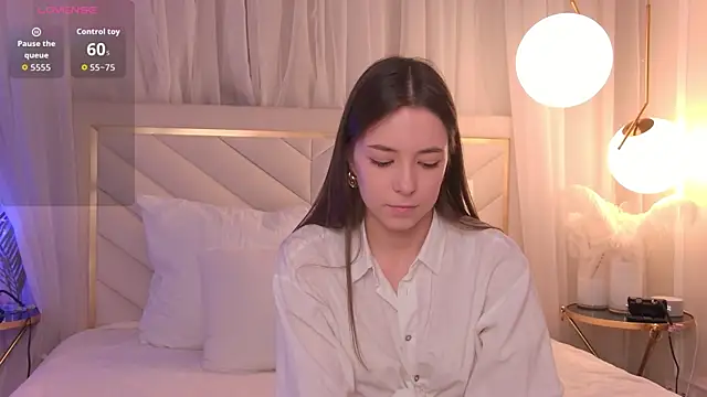 AlisseMoore online show from February 14, 6:43 am