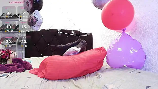 Isabelle Sara online show from March 3, 7:53 pm