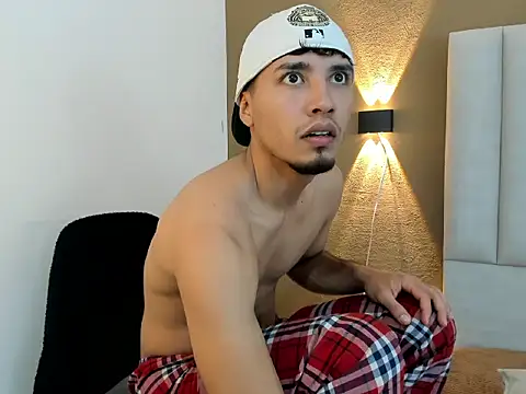 Noah Smith01 online show from February 23, 9:34 pm