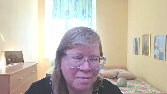 Emma Eclipsee online show from March 15, 11:05 am