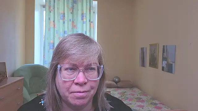 Snapshot of Emma_Eclipsee chatting on March 25, 6:52 am Emma Eclipsee online show from March 25, 6:52 am