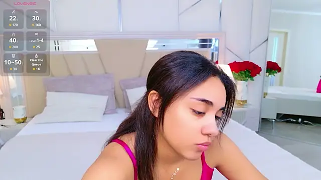 Snapshot of Luna_Cortier chatting on May 27, 5:26 am Luna Cortier online show from May 27, 5:26 am