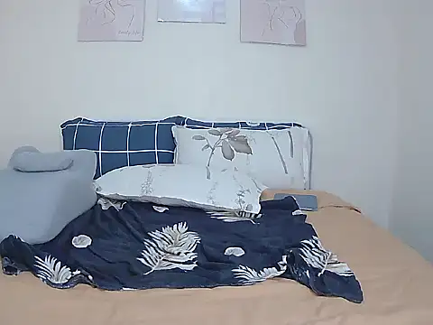 Snapshot of naughtywife118 chatting on March 1, 4:58 am naughtywife118 online show from March 1, 4:58 am