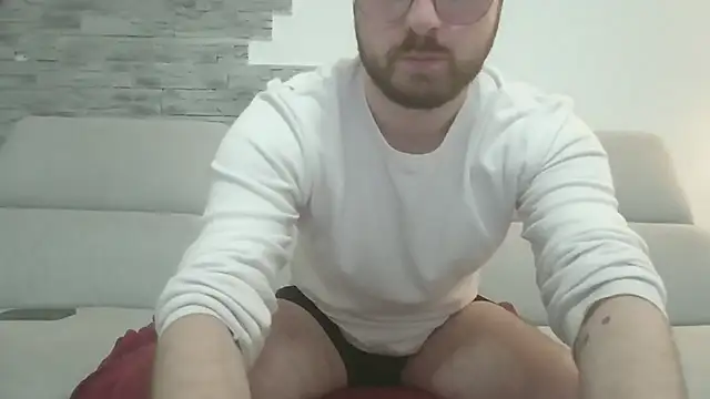 ItalianAlex online show from March 8, 7:50 pm