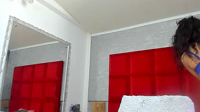 YasmineDelight online show from March 13, 8:10 am