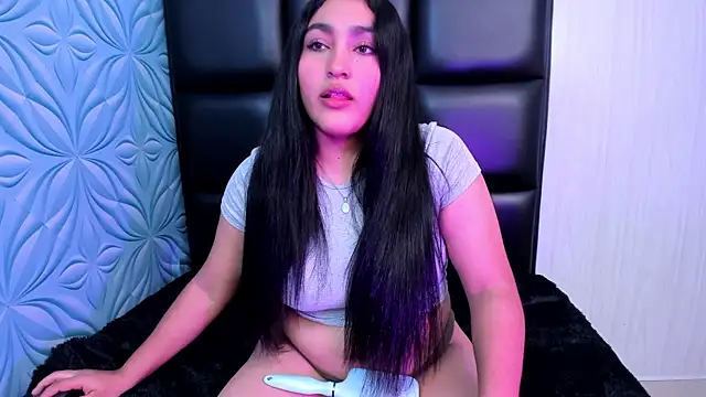 Lya dubois  online show from February 5, 8:46 pm