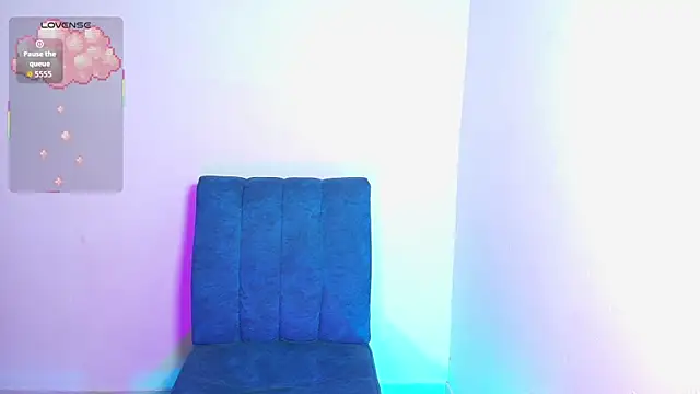 Snapshot of Lya_dubois_ chatting on June 6, 11:20 pm Lya dubois online show from June 6, 11:20 pm