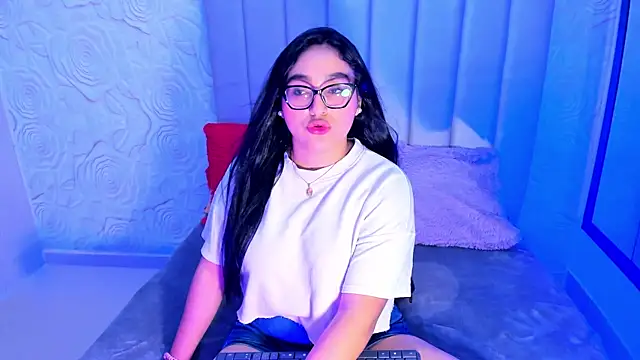 Snapshot of Lya_dubois_ chatting on June 25, 8:57 pm Lya dubois online show from June 25, 8:57 pm