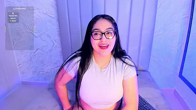 Snapshot of Lya_dubois_ chatting on July 17, 7:52 pm Lya dubois online show from July 17, 7:52 pm