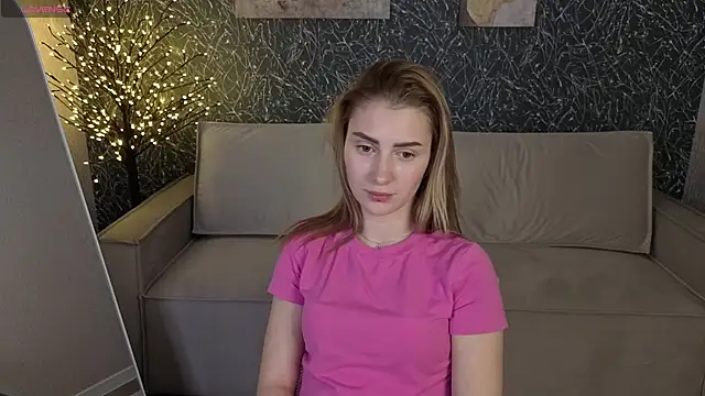 Snapshot of Rita_Flux chatting on February 3, 3:59 am Rita Flux online show from February 3, 3:59 am