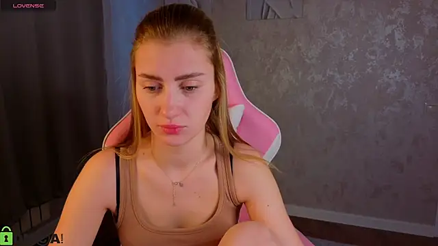 Snapshot of Rita_Flux chatting on February 17, 2:30 am Rita Flux online show from February 17, 2:30 am