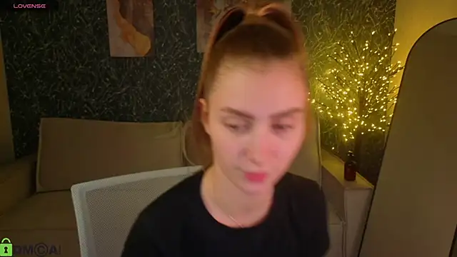 Snapshot of Rita_Flux chatting on February 20, 6:26 am Rita Flux online show from February 20, 6:26 am