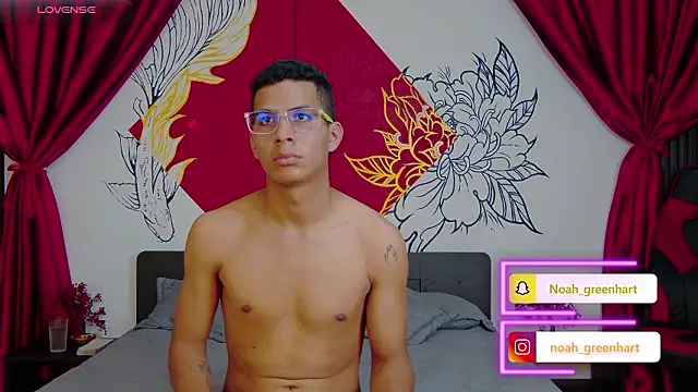 Snapshot of Noah_Greenhartt chatting on March 11, 8:04 pm Noah Greenhartt online show from March 11, 8:04 pm