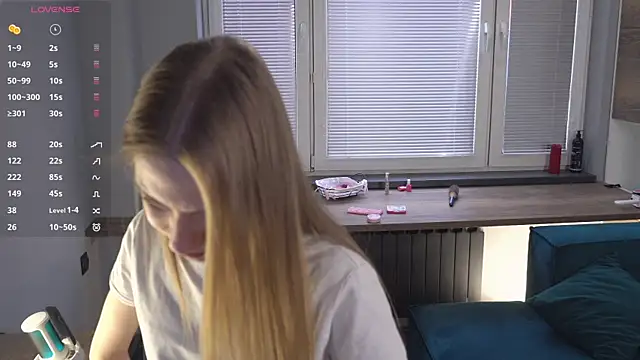 FranciscaGaring online show from February 11, 7:13 am