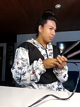 MeelFox online show from March 18, 12:19 pm