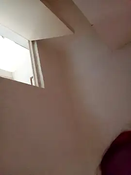 Snapshot of loveofpetitegirls34 chatting on February 16, 5:25 am loveofpetitegirls34 online show from February 16, 5:25 am