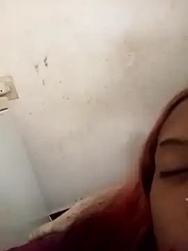 Snapshot of loveofpetitegirls34 chatting on March 6, 12:56 pm loveofpetitegirls34 online show from March 6, 12:56 pm