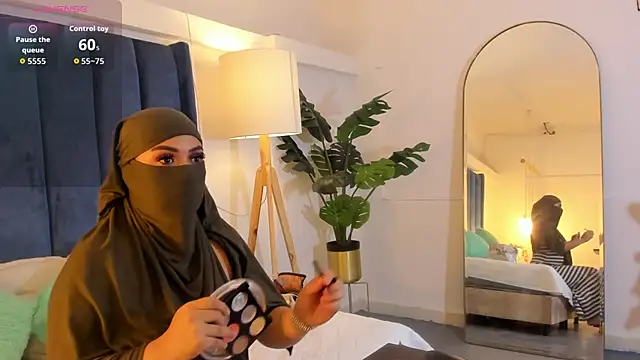 fatimarab   online show from February 27, 3:17 am